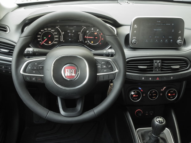 fiat_tipo_1.3_mjet_lounge_1